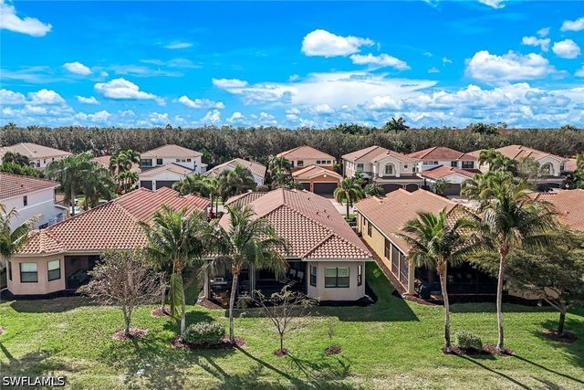 3224 Pacific DR, Naples, FL 34119
