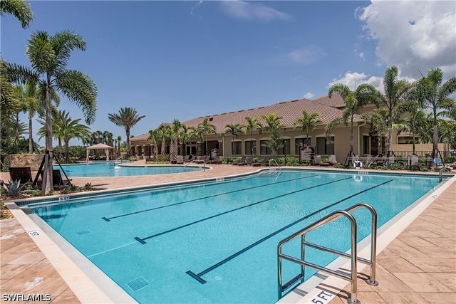 3224 Pacific DR, Naples, FL 34119