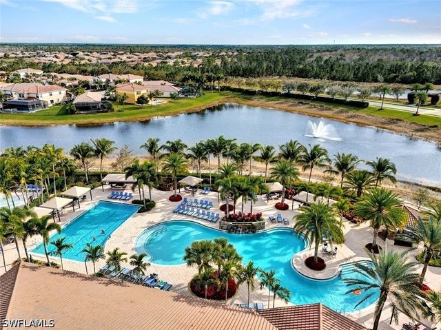 3224 Pacific DR, Naples, FL 34119