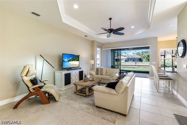 3224 Pacific DR, Naples, FL 34119