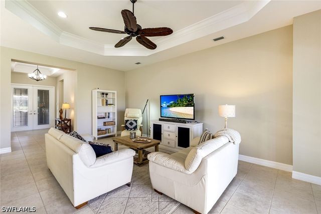 3224 Pacific DR, Naples, FL 34119
