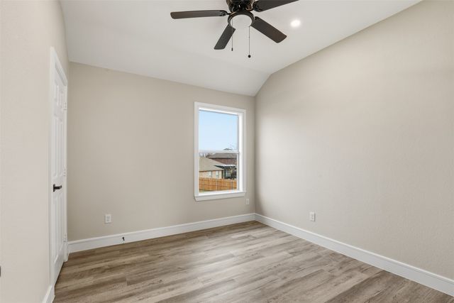 640 Fossil Wood Drive, Saginaw, TX 76179