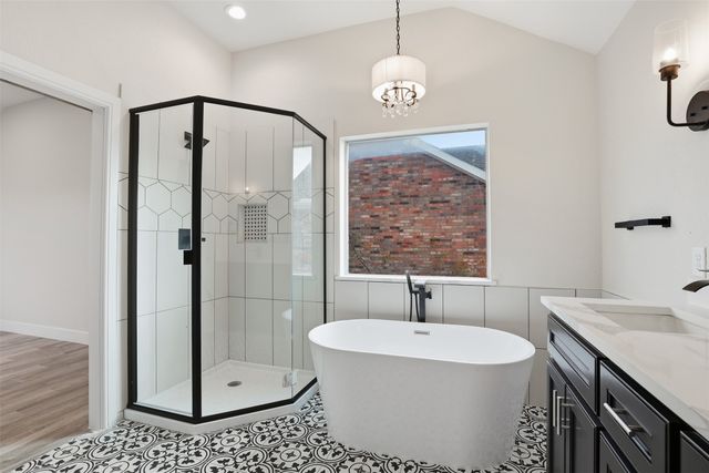 640 Fossil Wood Drive, Saginaw, TX 76179