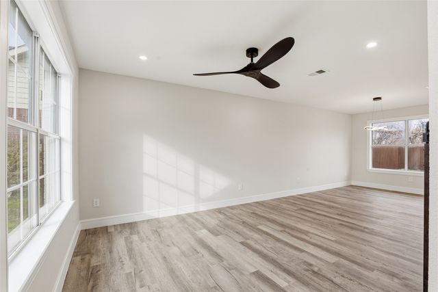 640 Fossil Wood Drive, Saginaw, TX 76179