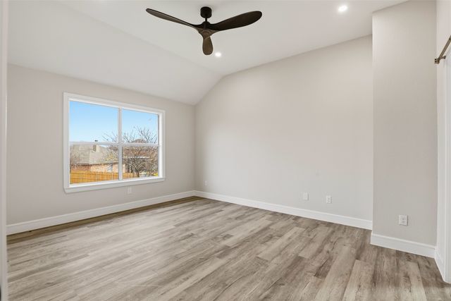 640 Fossil Wood Drive, Saginaw, TX 76179