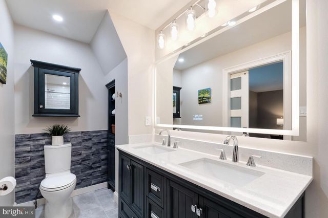 3119 COBB HILL LN, Oakton, VA 22124