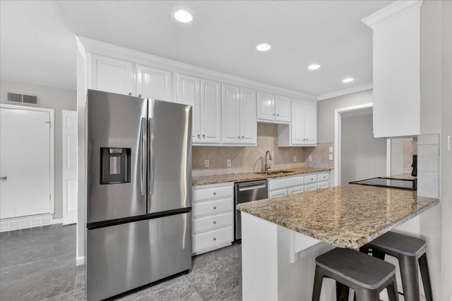 2970 Sundial Drive, Dallas, TX 75229