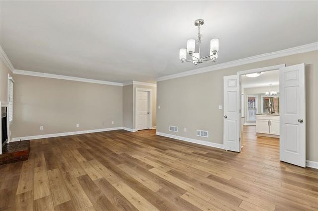 1359 Sheffield Glen NE Way, Atlanta, GA 30329