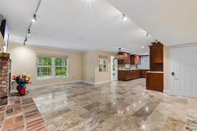 2006 NW 23RD STREET, Gainesville, FL 32605