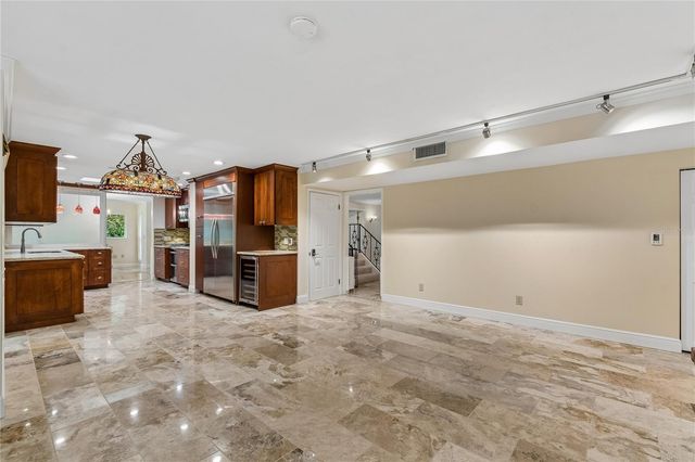2006 NW 23RD STREET, Gainesville, FL 32605