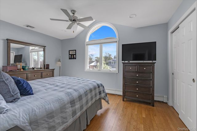 340 Woodbridge Lane, Jericho, NY 11753