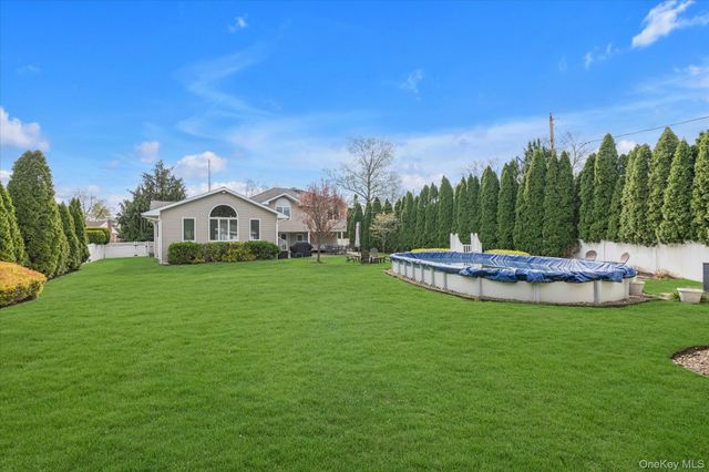 340 Woodbridge Lane, Jericho, NY 11753