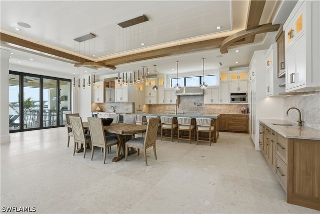 280 Estrellita DR, Fort Myers Beach, FL 33931
