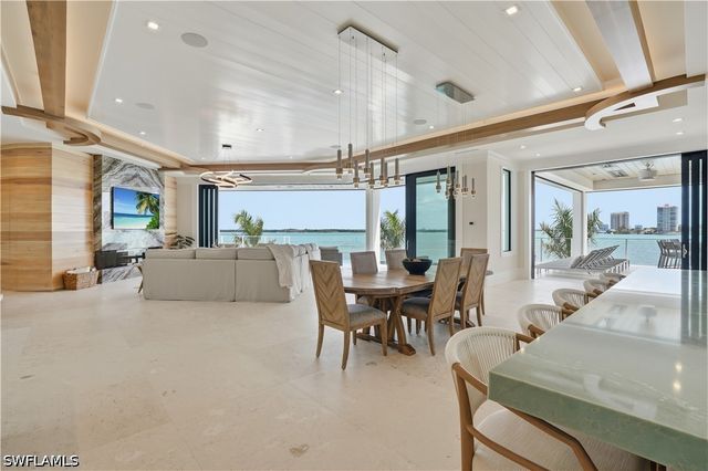 280 Estrellita DR, Fort Myers Beach, FL 33931