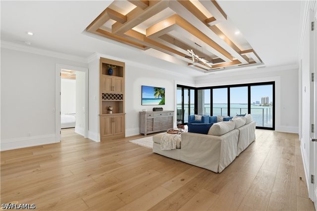 280 Estrellita DR, Fort Myers Beach, FL 33931