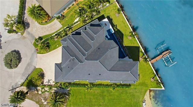 280 Estrellita DR, Fort Myers Beach, FL 33931