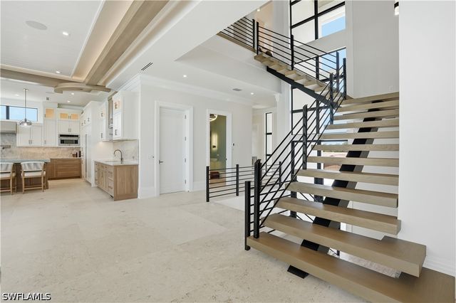 280 Estrellita DR, Fort Myers Beach, FL 33931