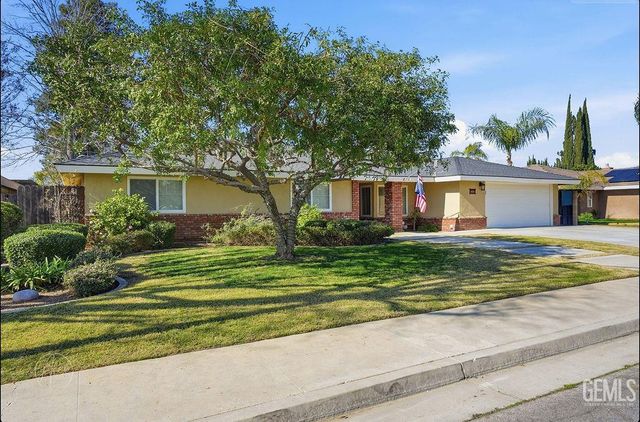 3600 La Costa Street, Bakersfield, CA 93306