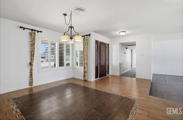 3600 La Costa Street, Bakersfield, CA 93306