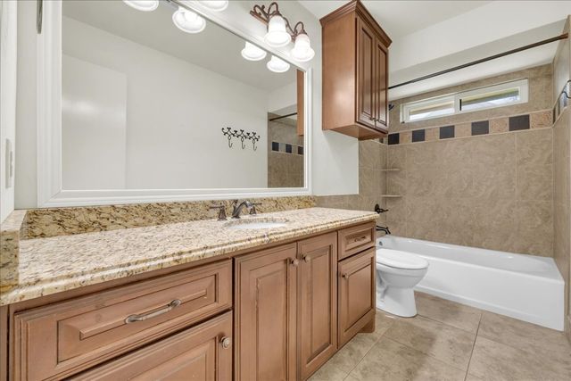 617 Arbor Court, Highland Village, TX 75077