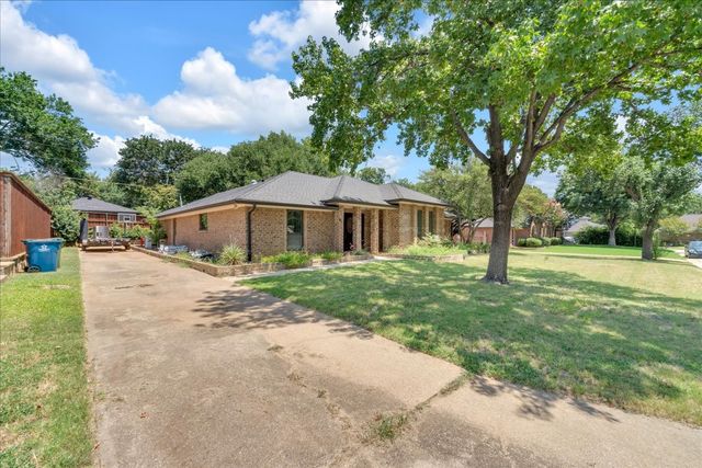 617 Arbor Court, Highland Village, TX 75077