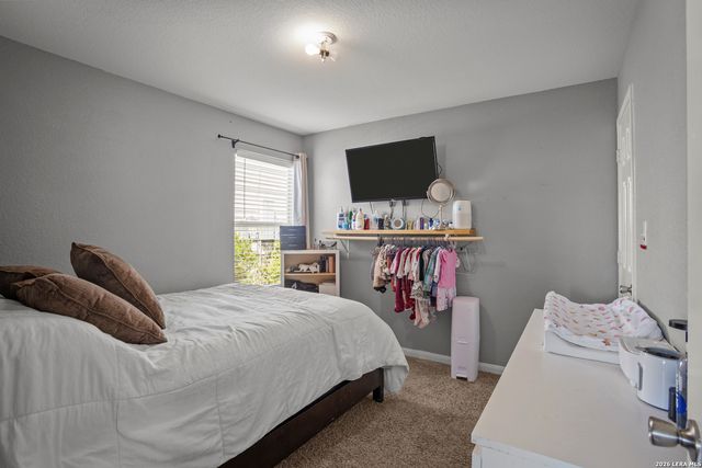 5923 Fox Cyn, San Antonio, TX 78252