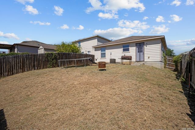 5923 Fox Cyn, San Antonio, TX 78252