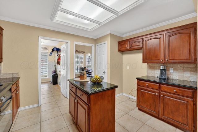 7805 STUYVESANT Avenue, Amarillo, TX 79121