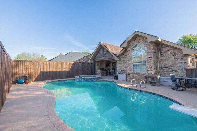 7805 STUYVESANT Avenue, Amarillo, TX 79121