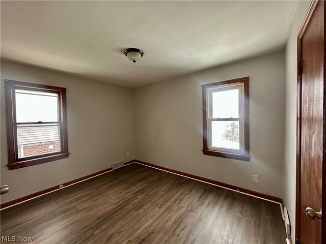 4904 E 90th Street, Garfield Heights, OH 44125
