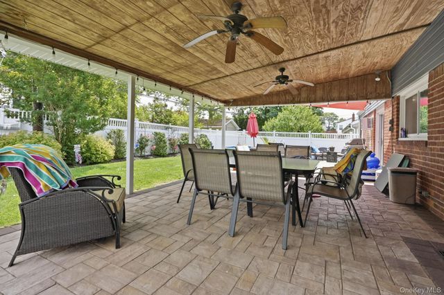 841 Willow Road, Franklin Square, NY 11010