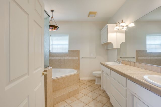 3508 Lakota Court, Granbury, TX 76048