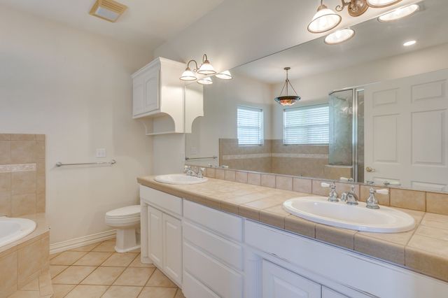 3508 Lakota Court, Granbury, TX 76048