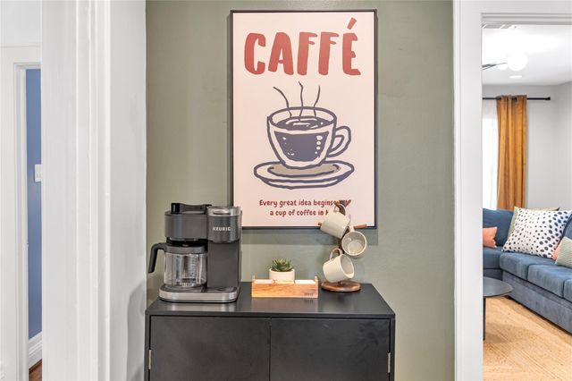 725 Peddie Street, Houston, TX 77008