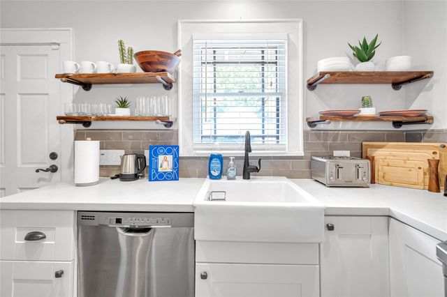 725 Peddie Street, Houston, TX 77008