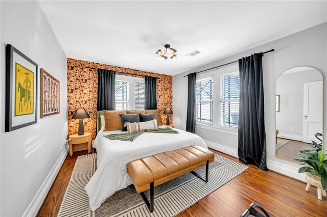 725 Peddie Street, Houston, TX 77008