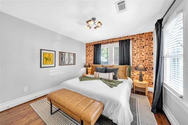 725 Peddie Street, Houston, TX 77008