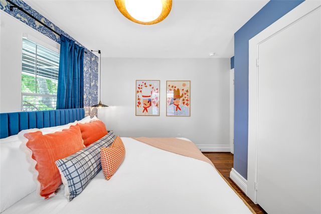 725 Peddie Street, Houston, TX 77008