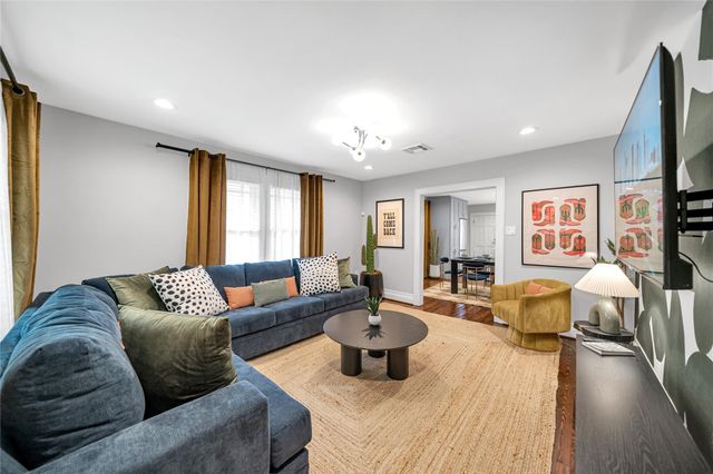 725 Peddie Street, Houston, TX 77008