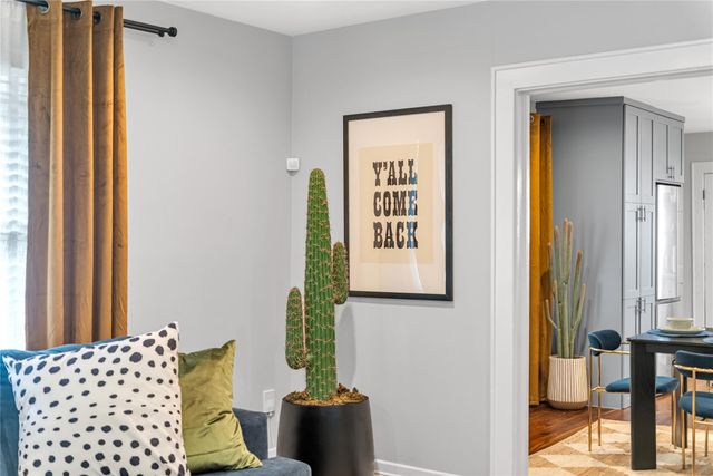 725 Peddie Street, Houston, TX 77008