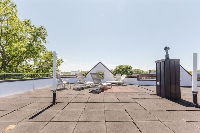 1933 Commonwealth Avenue 410, Boston, MA 02135