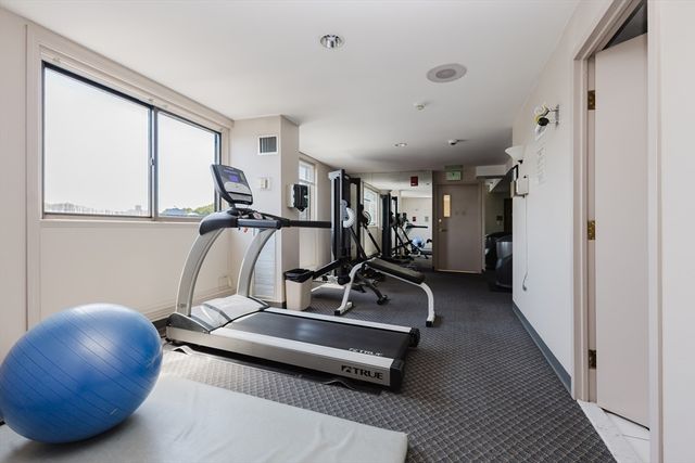1933 Commonwealth Avenue 410, Boston, MA 02135
