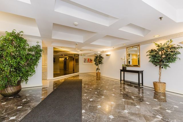 1933 Commonwealth Avenue 410, Boston, MA 02135