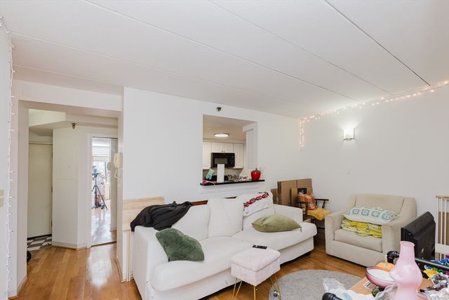1933 Commonwealth Avenue 410, Boston, MA 02135