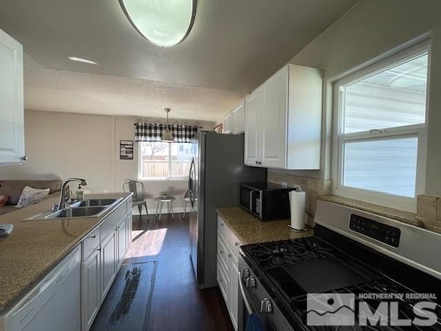 7411 Essex Way, Reno, NV 89506