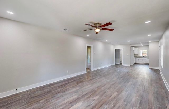 1500 W Collin Street, Corsicana, TX 75110