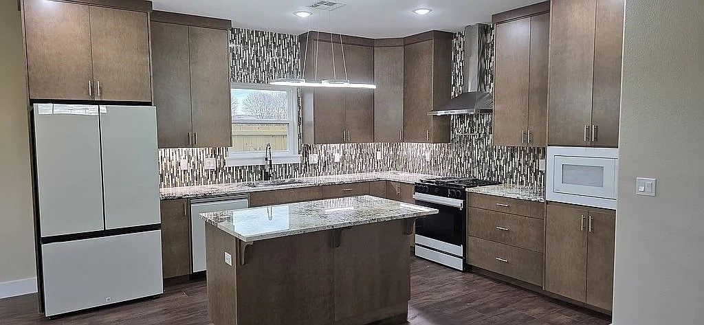 4924 Weeping Willow Avenue, Springdale, AR 72764