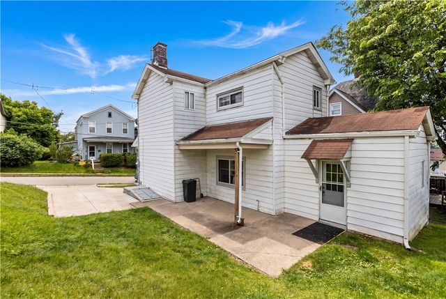 559 Spruce St, Verona, PA 15147