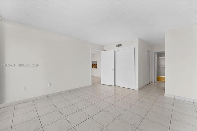 16751 NE 9th Ave 410, North Miami Beach, FL 33162