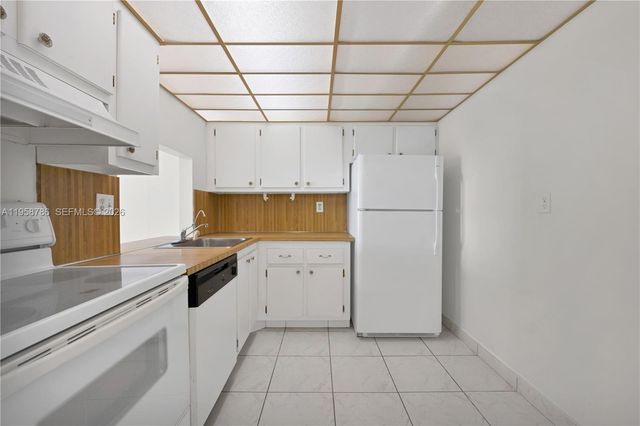 16751 NE 9th Ave 410, North Miami Beach, FL 33162